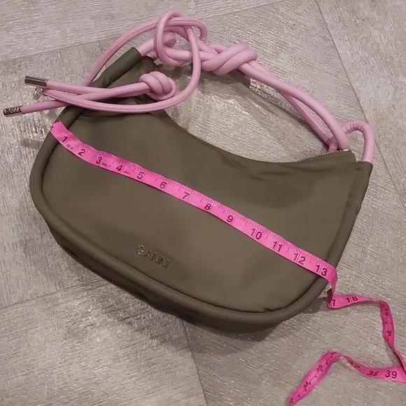 NWT GANNI Knot Hobo Bag in a kalamata green color contrasting pink Knot handle - Picture 4 of 13